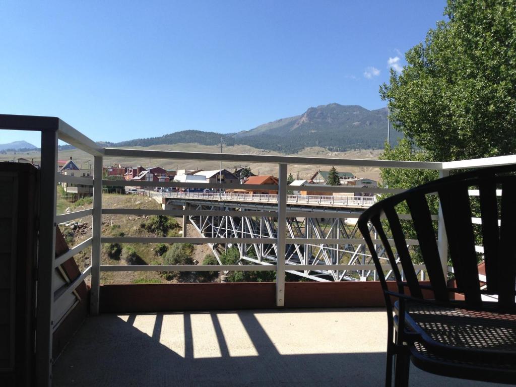 Absaroka Lodge Gardiner Eksteriør billede